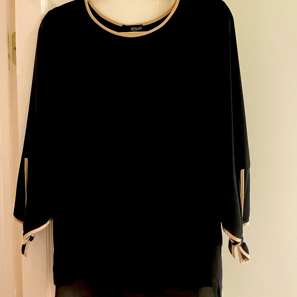 3/4 sleeve black top NWT